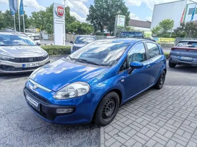 Gebraucht Fiat Punto Evo Dynamic 77 PS (56 kW) 2011 Acid jazz blau metallic Kleinwagen