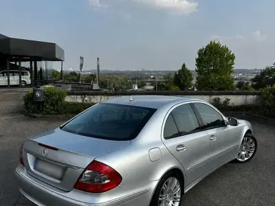 Gebraucht Mercedes E280 231 PS (169 kW) 2006 Silber Limousine