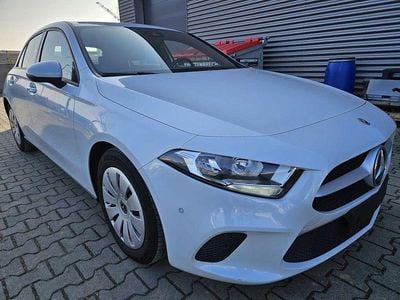 Weiß Gebraucht 2021 Mercedes A160 Limousine | 14.280 € (Superpreis)