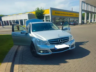 Gebraucht Mercedes C200 184 PS (135 kW) 2013 Silber Limousine