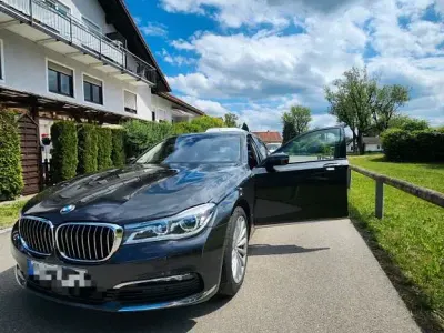 Gebraucht BMW 750 Performance 400 PS (294 kW) 2017 Schwarz Limousine