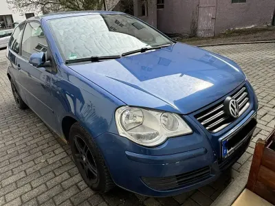 Używany VW Polo Trendline 64 KM (47 kW) 2005 Niebieski Hatchback