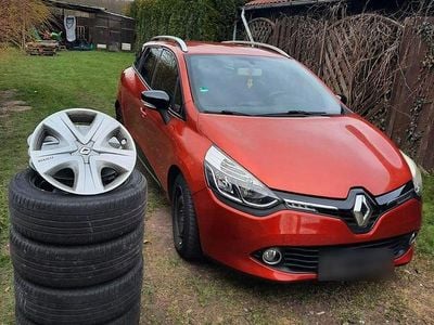 Gebraucht Renault Clio GrandTour Expression 75 PS (55 kW) 2013 Rot Kombi