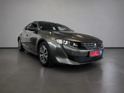 Gebraucht Peugeot 508 Allure 131 PS (96 kW) 2020 Smart grey Limousine
