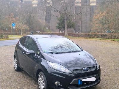 Schwarz Gebraucht 2012 Ford Fiesta Kleinwagen | 2.890 €