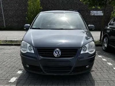 Gebraucht VW Polo Comfortline 60 PS (44 kW) 2009 Schwarz Kleinwagen