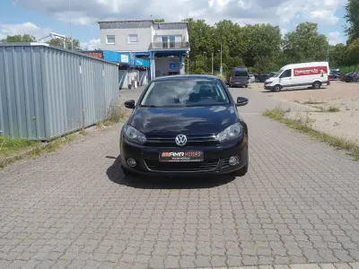 Gebraucht VW Golf VI Style 105 PS (77 kW) 2011 Schwarz Kleinwagen