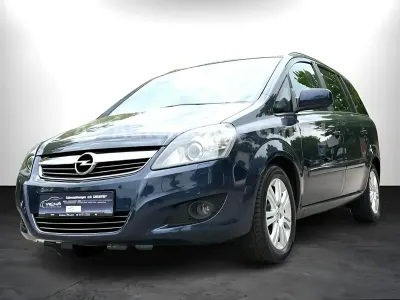 Gebraucht Opel Zafira Innovation 110 PS (80 kW) 2011 Blau Van / Kleinbus