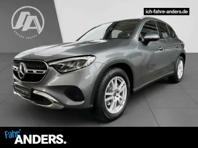 Gebraucht Mercedes GLC220 197 PS (144 kW) 2023 Selenitgrau SUV
