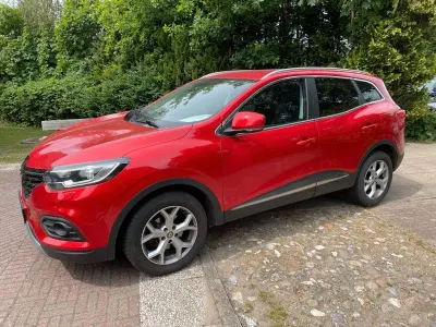 Gebraucht Renault Kadjar LIMITED 140 PS (102 kW) 2019 Rot SUV