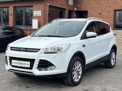 Gebraucht Ford Kuga Titanium 150 PS (110 kW) 2016 Weiß SUV