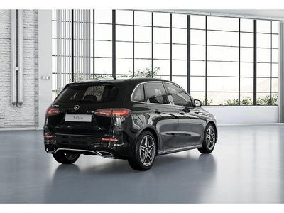 Gebraucht Mercedes B200 AMG line 150 PS (110 kW) 2024 Unilack nachtschwarz Van / Kleinbus