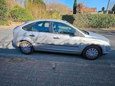 Usata Ford Focus 101 CV (74 kW) 2006 Grigio Berlina