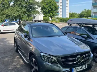 Gebraucht Mercedes GLC220 AMG line 170 PS (125 kW) 2017 Grau SUV