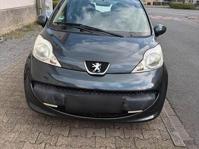 Gebraucht Peugeot 107 68 PS (50 kW) 2006 Schwarz Kleinwagen