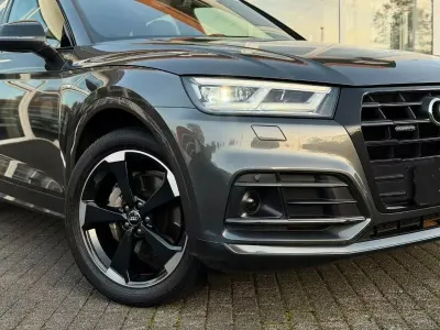 Gebraucht Audi Q5 Sport 190 PS (139 kW) 2019 Grau SUV