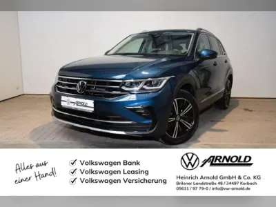 Gebraucht VW Tiguan Elegance 245 PS (180 kW) 2022 Night shad blue metallic SUV