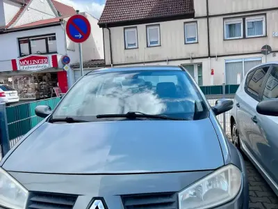 Gebraucht Renault Mégane 99 PS (72 kW) 2004 Grau Limousine