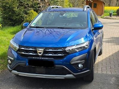 Second-hand Dacia Sandero Comfort 101 CP (74 kW) 2022 Albastru Berlinǎ