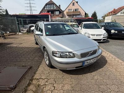 Second-hand Volvo V70 140 CP (102 kW) 2000 Argintiu Break