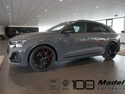 Neu Audi Q8 Advanced Plus 489 PS (359 kW) 2026 Grau SUV