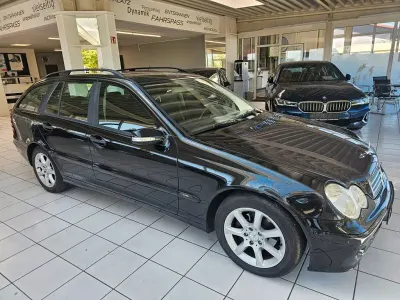 Gebraucht Mercedes C200 122 PS (89 kW) 2005 Schwarz Kombi