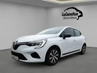 Gebraucht Renault Clio V Equilibre 91 PS (66 kW) 2023 Arktisweiß Limousine