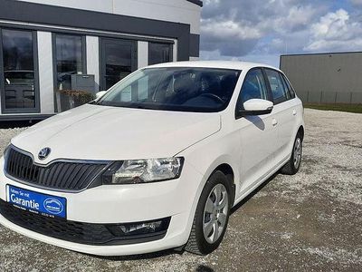Gebraucht Skoda Rapid Ambition 95 PS (69 kW) 2017 Candyweiss Kleinwagen