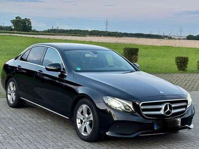 gebraucht Mercedes E220 E220 d Avantgarde/Navi/AHK/Spiegel-Paket