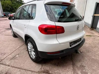 Gebraucht VW Tiguan Track & Field 179 PS (131 kW) 2011 Weiß SUV