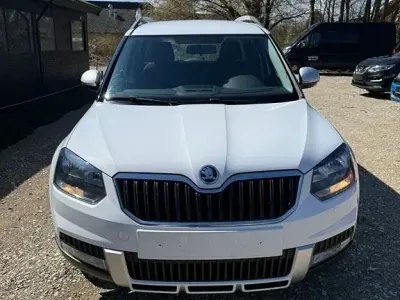 Gebraucht Skoda Yeti Ambition 105 PS (77 kW) 2014 Weiß SUV