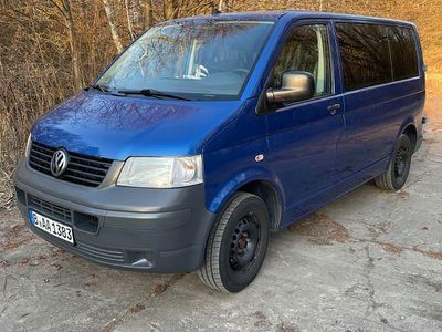 Blau Gebraucht 2007 VW T5 Van | 8.500 € (Etwas zu teuer)