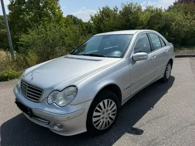 Gebraucht Mercedes C200 Avantgarde 163 PS (119 kW) 2004 Silber Limousine