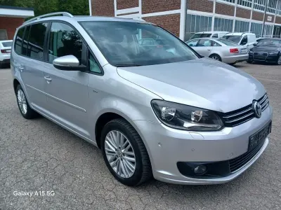 Gebraucht VW Touran Cup 105 PS (77 kW) 2014 Silber Van / Kleinbus