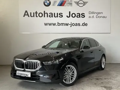 Gebraucht BMW 520 208 PS (152 kW) 2025 Saphirschwarz Limousine