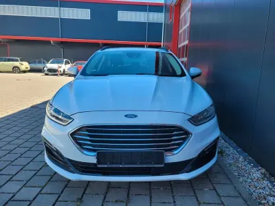 Gebraucht Ford Mondeo 150 PS (110 kW) 2022 Weiß Limousine