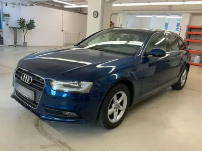 Gebraucht Audi A4 Ambiente 170 PS (125 kW) 2013 Blau Kombi