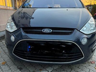 Blau Gebraucht 2013 Ford S-MAX Titanium S Van / Kleinbus | 9.399 € (Fairer Preis)