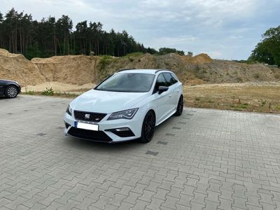 gebraucht Seat Leon ST CUPRA 300 Carbon Edition DSG 4Drive