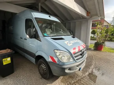 Używany Mercedes Sprinter 160 KM (117 kW) 2012 Niebieski Van