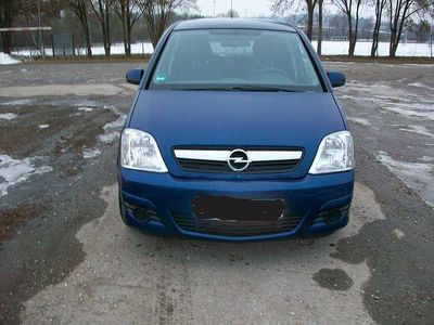 Blau Gebraucht 2009 Opel Meriva Edition Van / Kleinbus | 3.500 € (Etwas zu teuer)