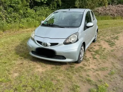 Gebraucht Toyota Aygo Cool 68 PS (50 kW) 2006 Grau Kleinwagen