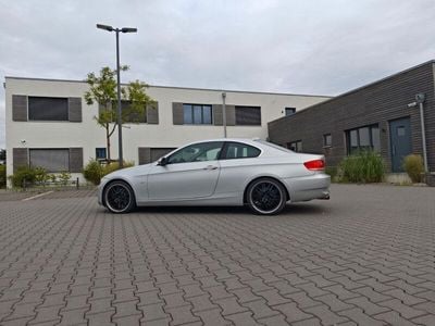 BMW 325