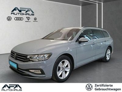 Grau Gebraucht 2022 VW Passat Business Kombi | 19.799 € (Superpreis)