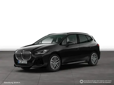 Gebraucht BMW 223 Active Tourer M Sport 197 PS (144 kW) 2025 Schwarz Van / Kleinbus