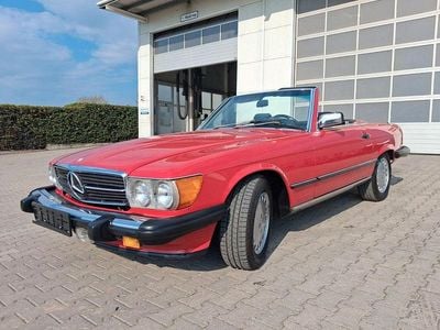 Second-hand Mercedes 560 230 CP (169 kW) 1987 Roșu Cabrio