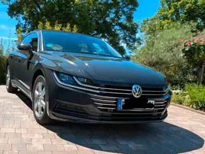 Gebraucht VW Arteon 150 PS (110 kW) 2019 Grau Kleinwagen