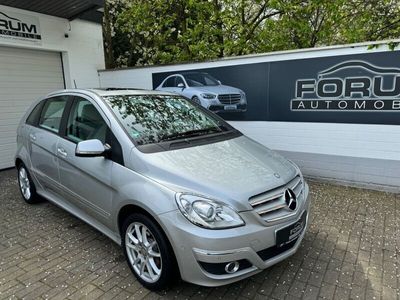 gebraucht Mercedes B180 Sportpaket -Schiebedach-Memory-PDC-SHZ-