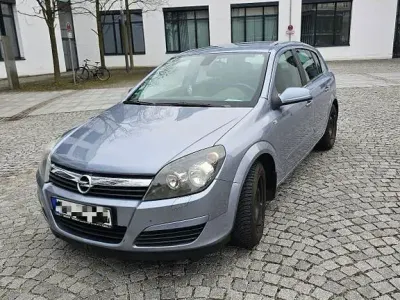 Gebraucht Opel Astra 105 PS (77 kW) 2004 Blau Limousine