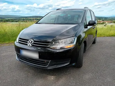 Gebraucht VW Sharan Trendline 140 PS (102 kW) 2013 Schwarz Van / Kleinbus